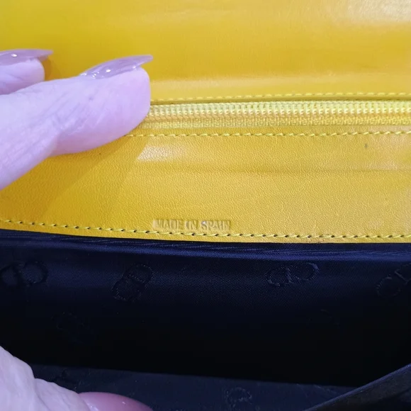 Vintage Dior Vibrant Yellow Clutch - Picture 4 of 15